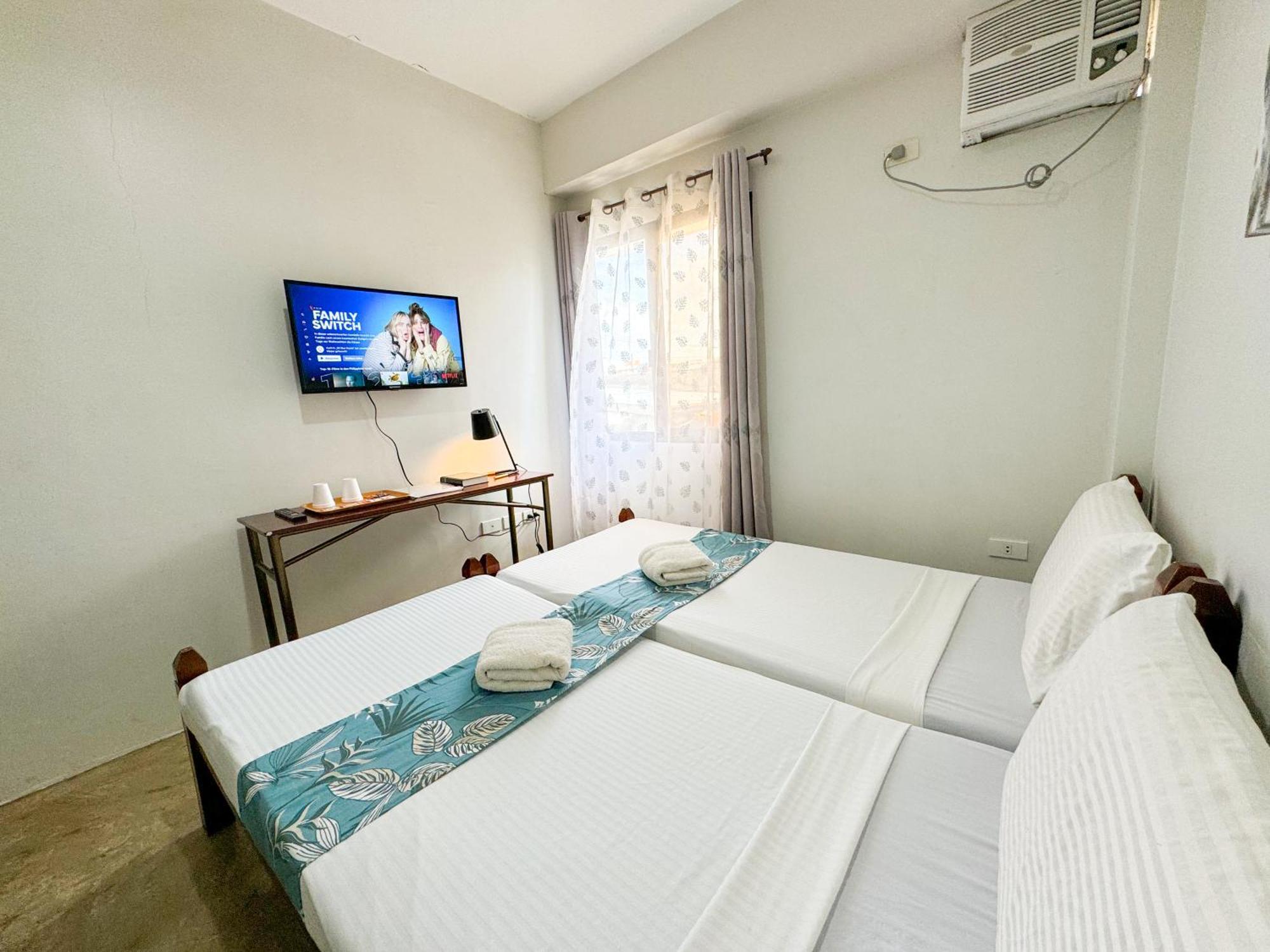 Gplace Hotel セブ市 エクステリア 写真