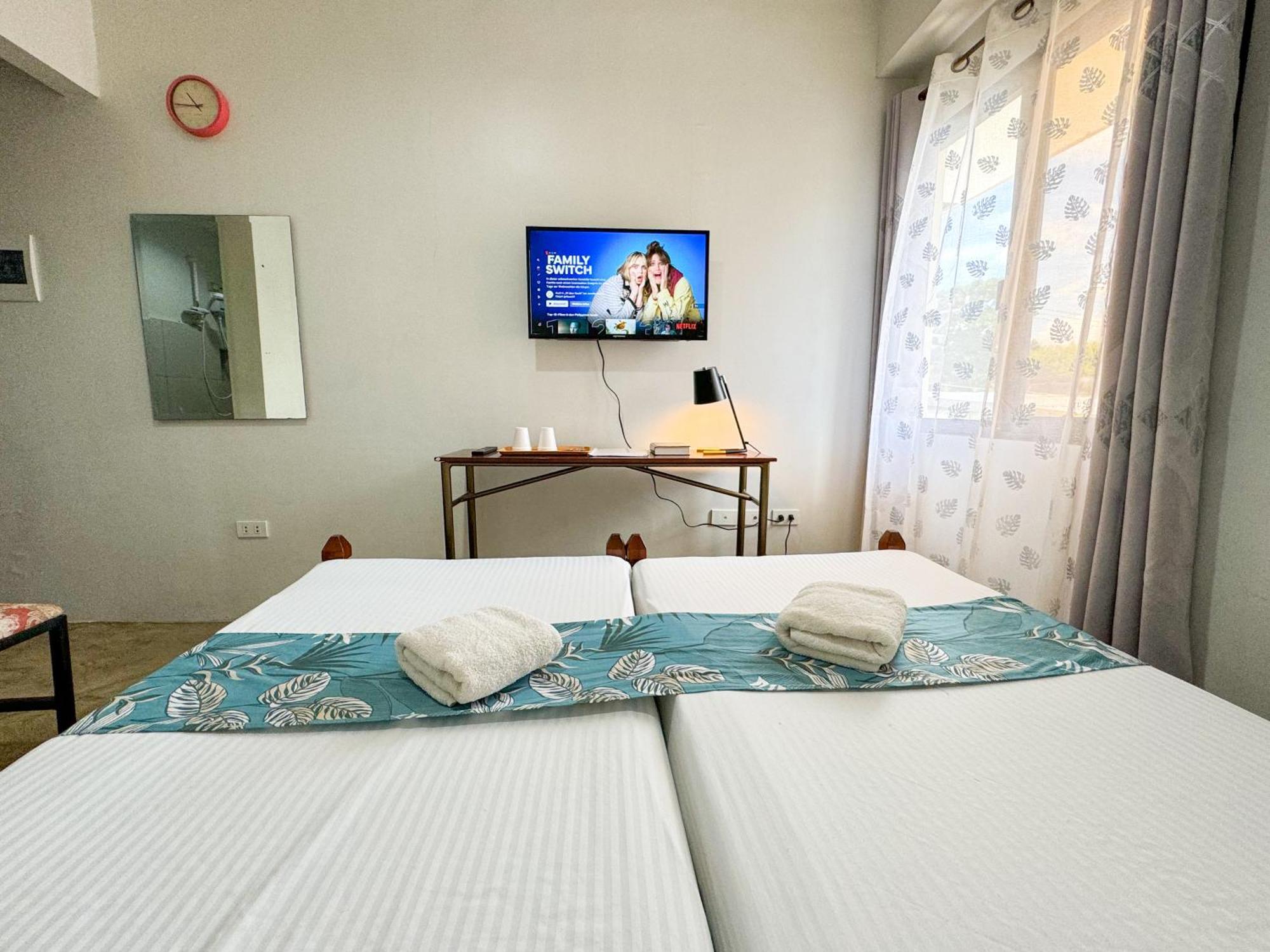 Gplace Hotel セブ市 エクステリア 写真