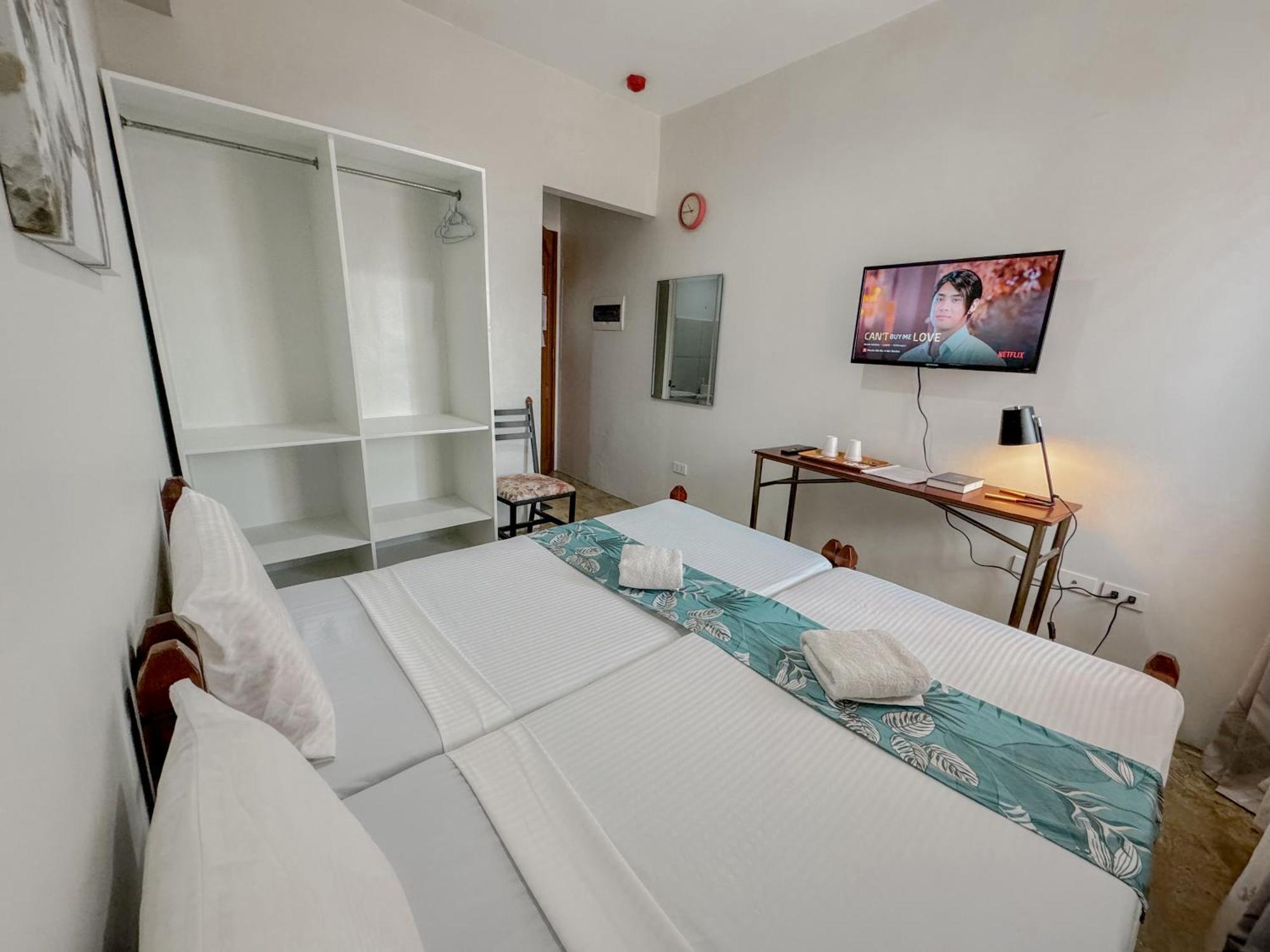Gplace Hotel セブ市 エクステリア 写真